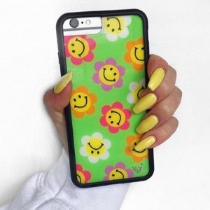 ISO WILDFLOWER SMILEY FLOWER CASE GREEN BLUE